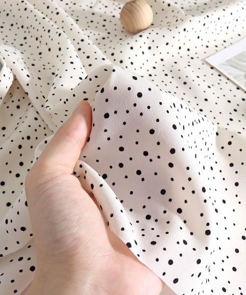 71-028 울피치 크레이프 미니도트 쿠앤크_아이보리