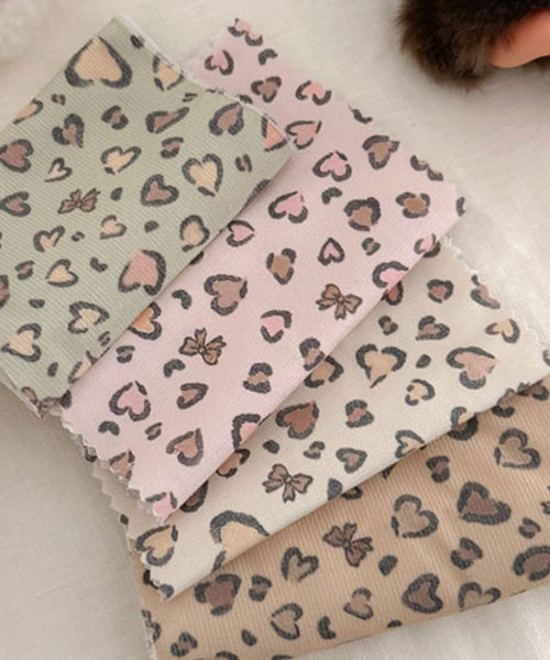 71-170 코튼 잔골덴(코듀로이) 하트 리본 레오파드_4종
