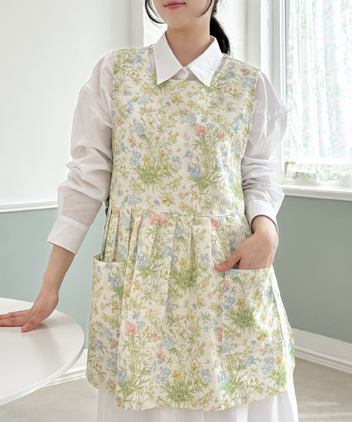 68-888 패턴인 P1878 - Apron (여성 앞치마)
